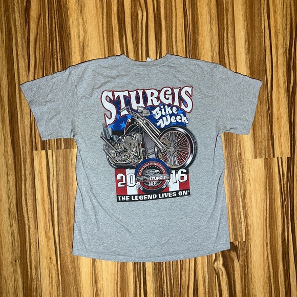 2016 Sturgis Bike Week the legend lives on gray T-Shirt - Picture 1 of 8